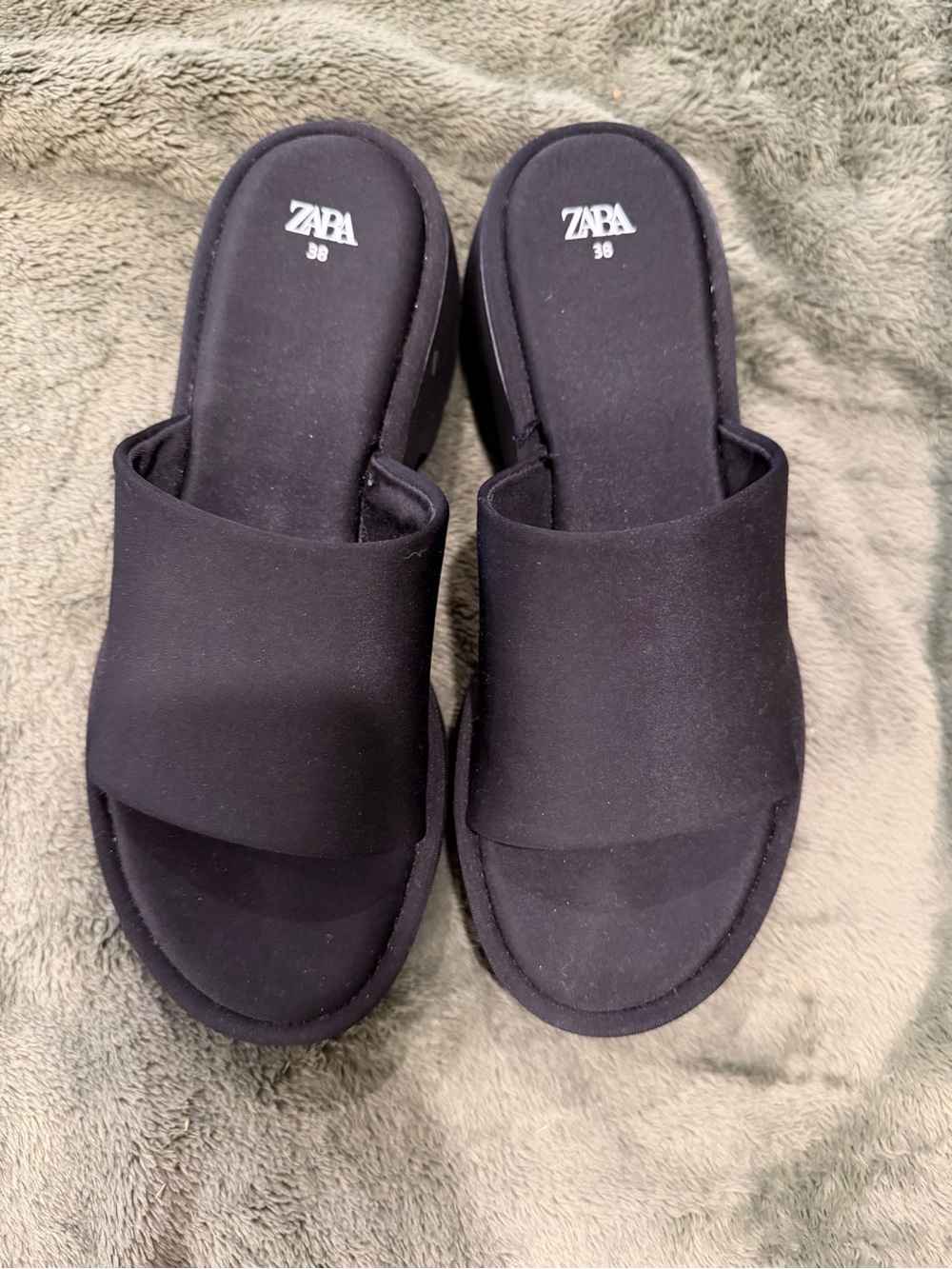 Zara Lug Sole Neoprene Sandals BLACK Size 7.5 or 38, new without tag !